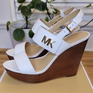 NIB Michael Kors Deanna Wedge
